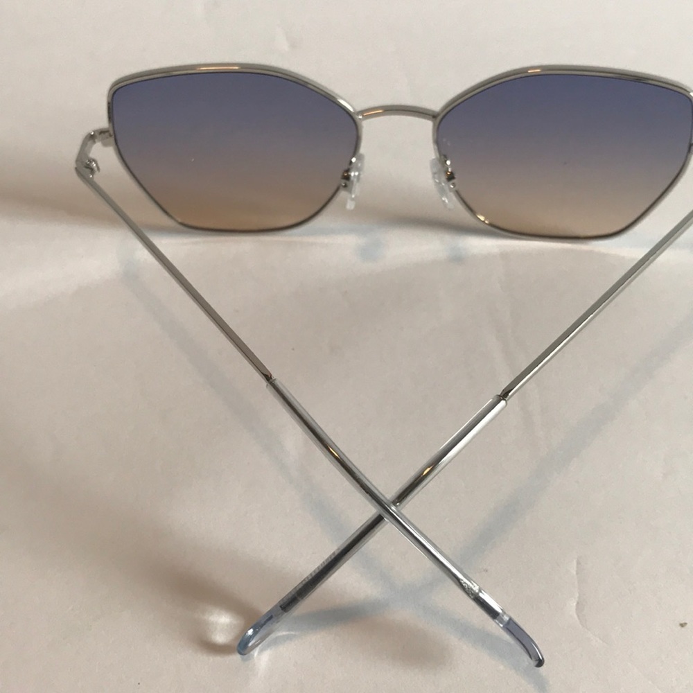 Butterfly Shaped Women's Fashion Silver Frame/Purple Grey Ombré Sunglasses - Picture 4 of 6